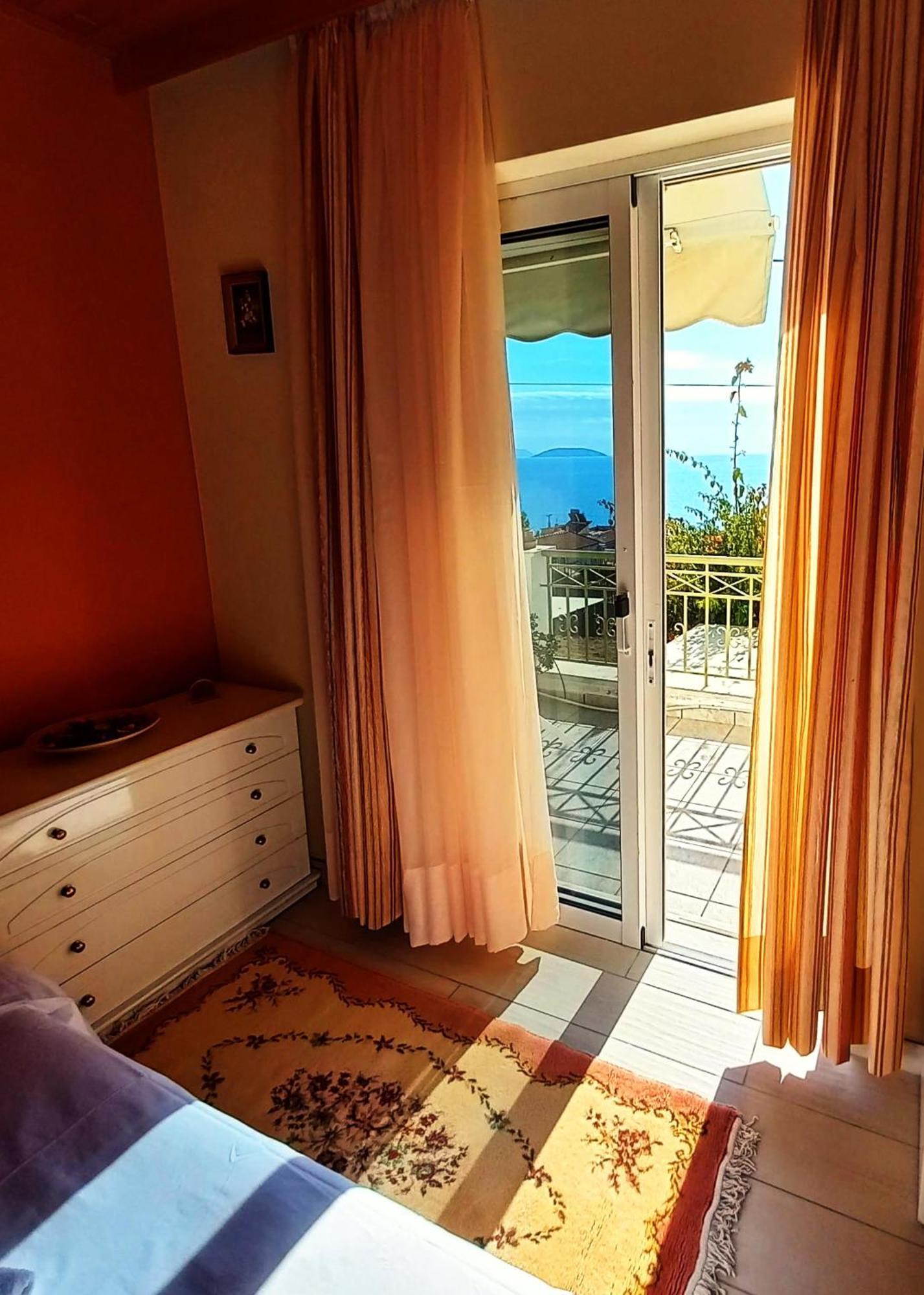 Villa "Eva" - Entire Beachfront Holiday Home - 4S Agia Marina  Exterior foto